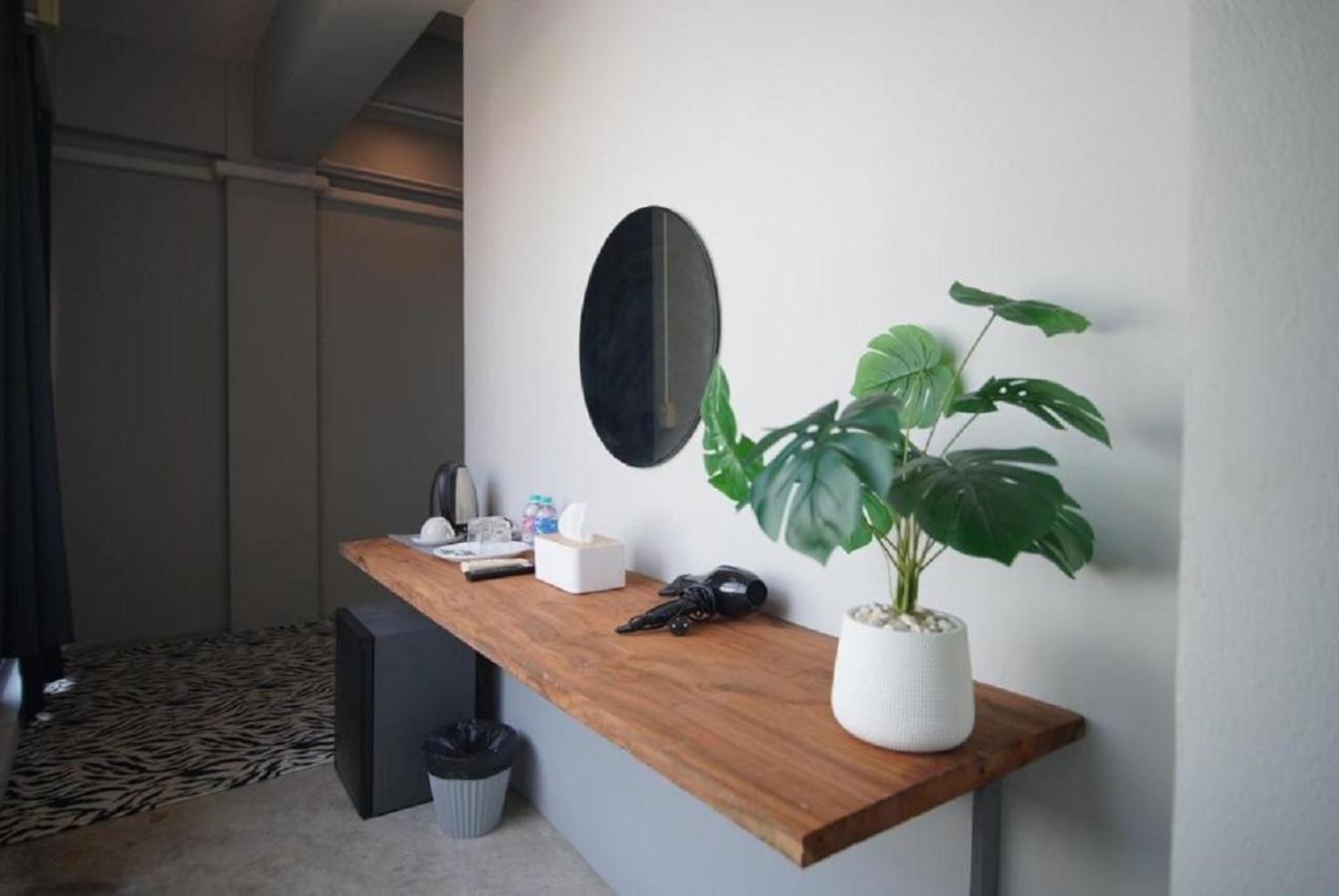 The Character Yaowarat V เดอะ คาแรคเตอร์ เยาวราช 3 Apartamento Banguecoque Exterior foto