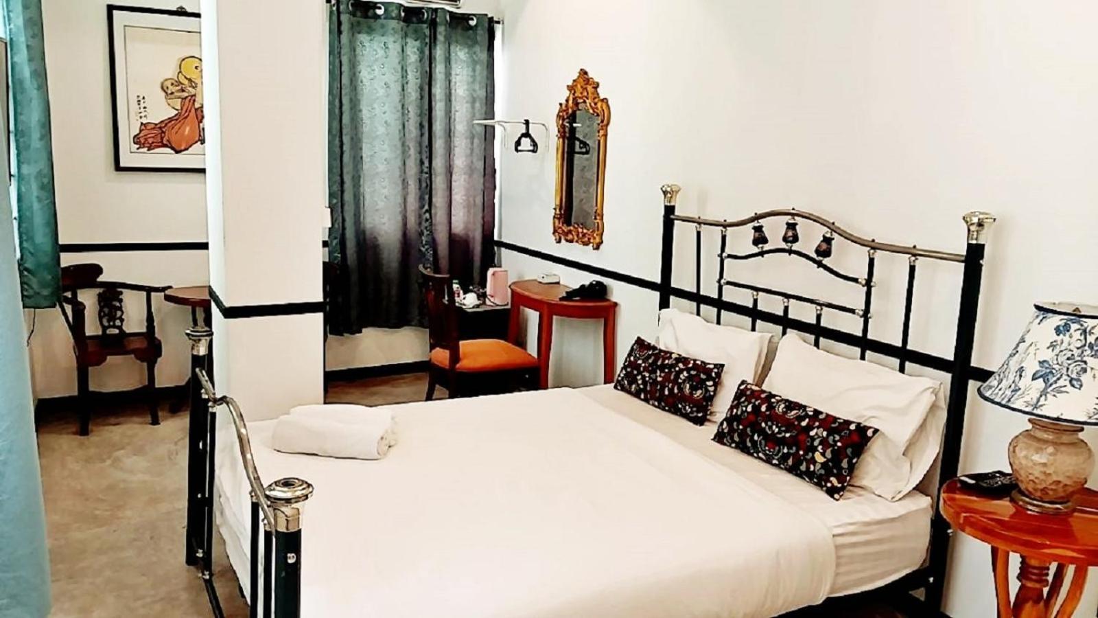 The Character Yaowarat V เดอะ คาแรคเตอร์ เยาวราช 3 Apartamento Banguecoque Exterior foto